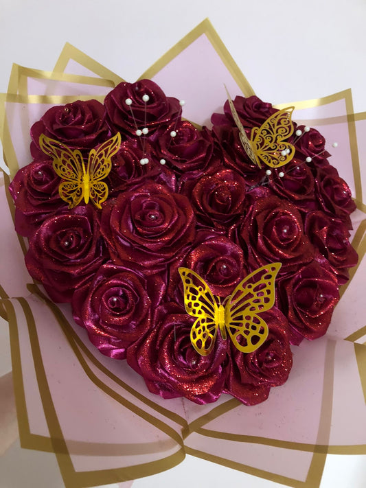 Grand bouquet de roses 🌹 forma coeur